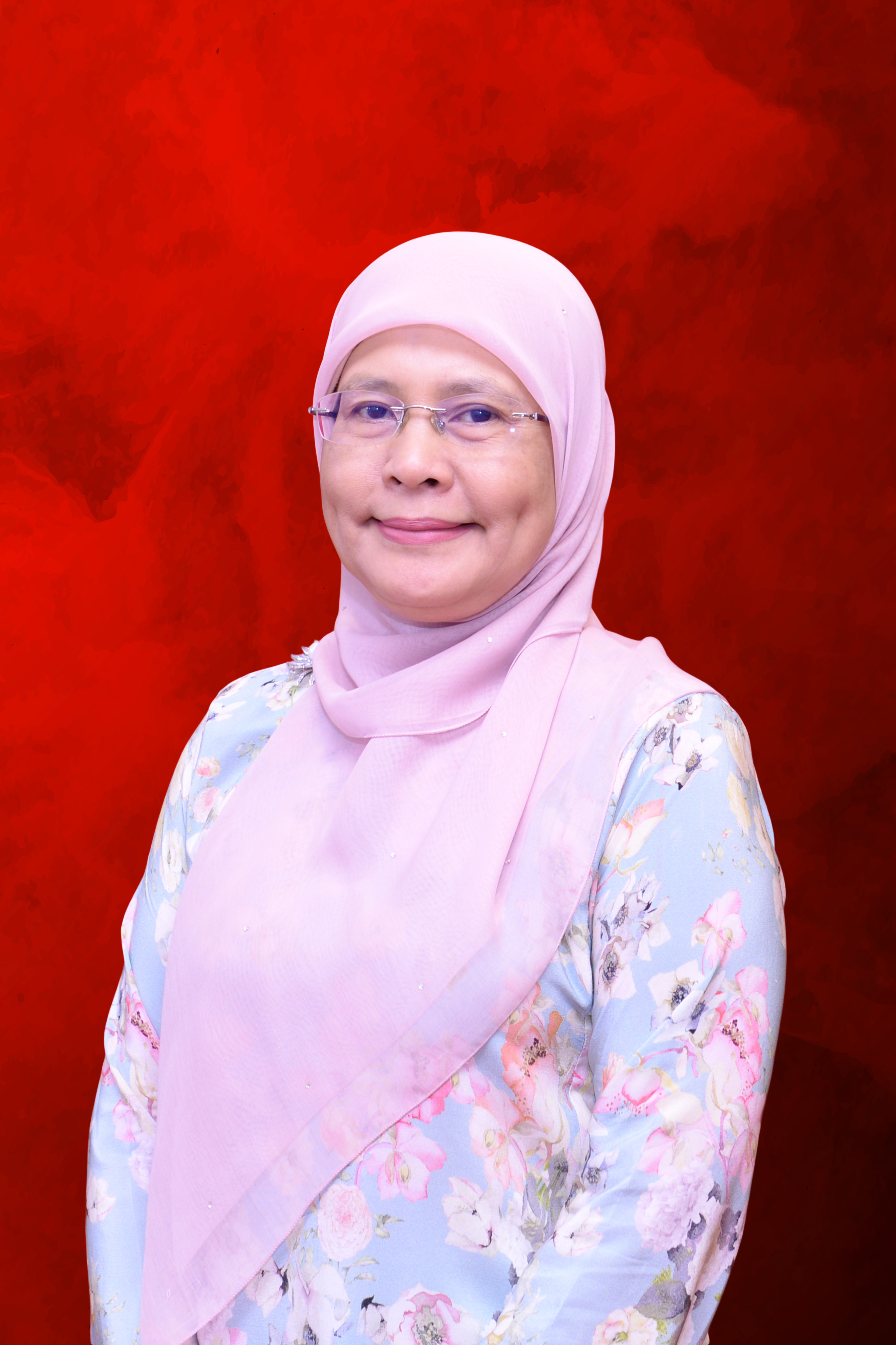 YABhg. Tun Tengku Maimun binti Tuan Mat