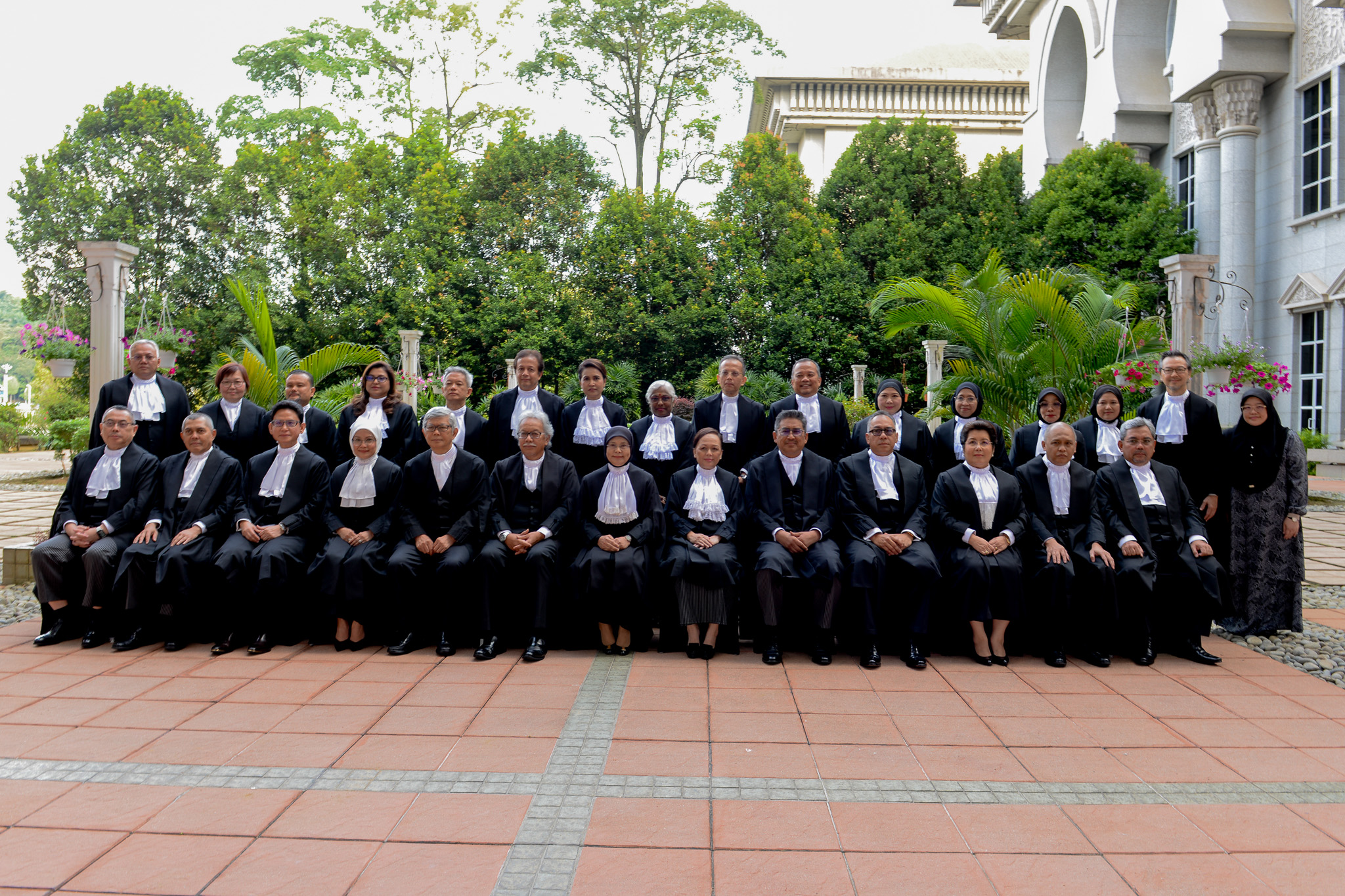 Pelantikan Hakim Mahkamah Atasan