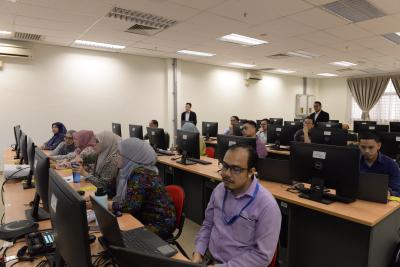 kursus Teknologi Artificial Intelligence (AI)