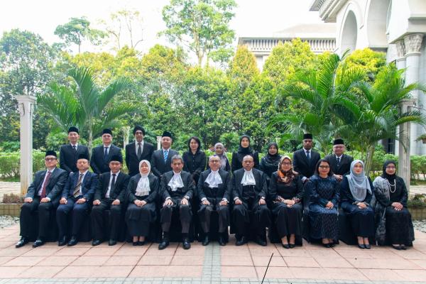 gambar YAA bersama YA Pesuruhjaya Kehakiman yang baru dilantik