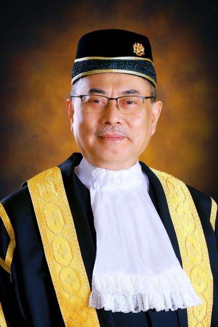 YAA Datuk Seri Utama Wan Ahmad Farid Bin Wan Salleh