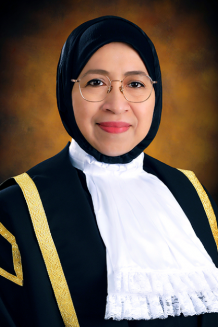 YA Puan Noor Hayati Binti Haji Mat