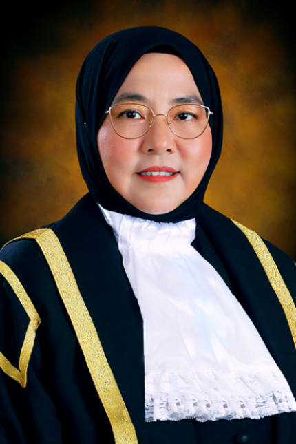 YA Puan Roszianayati binti Ahmad