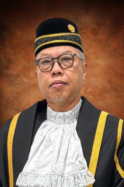 YA Tuan Azhar bin Mokhtar