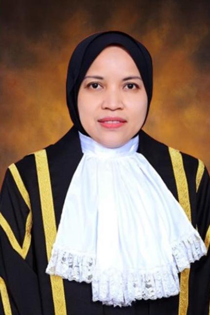 YA Puan Evawani Farisyta binti Mohammad